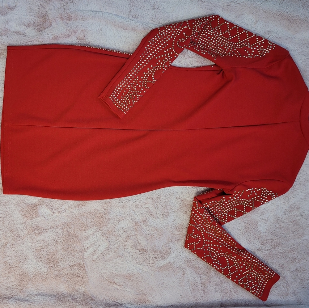 Dress - Picture 2 of 4